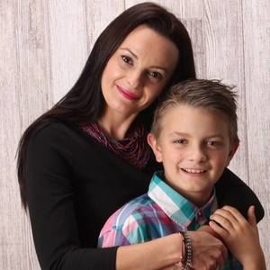 Meet your Posher, Camelia